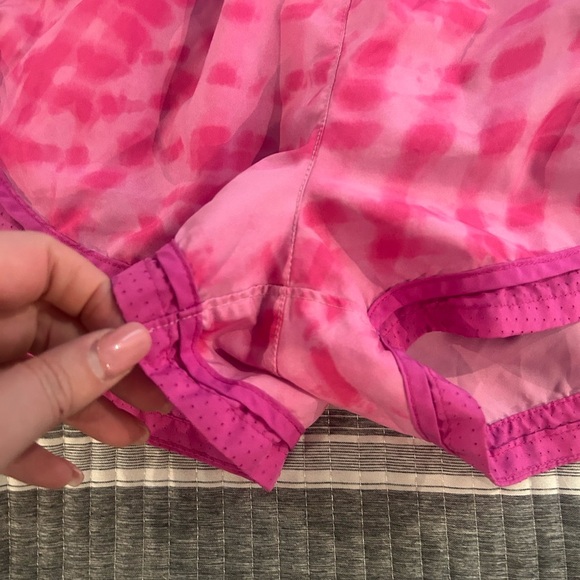 Nike Women's Patterned Pink Athletic Shorts - Picture 2 of 6
